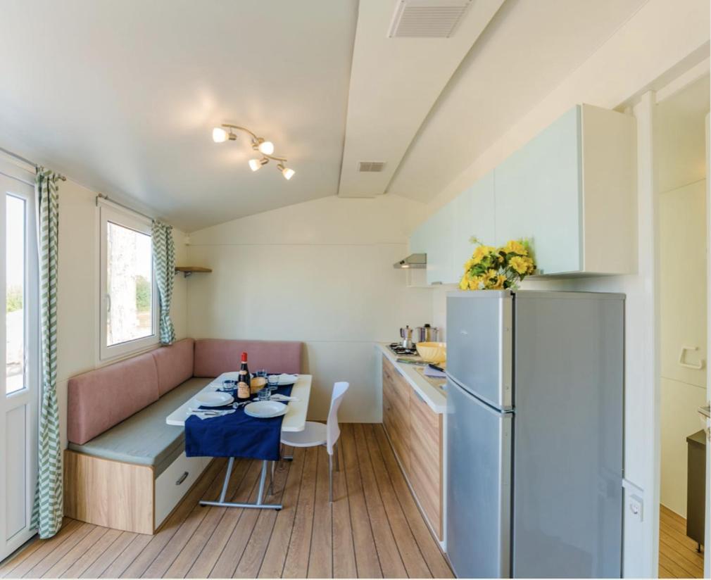 Eurocampingpacengo Hotell Lazise Exteriör bild