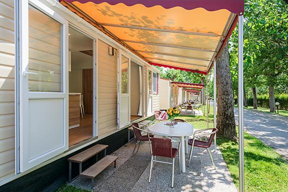 Eurocampingpacengo Hotell Lazise Exteriör bild