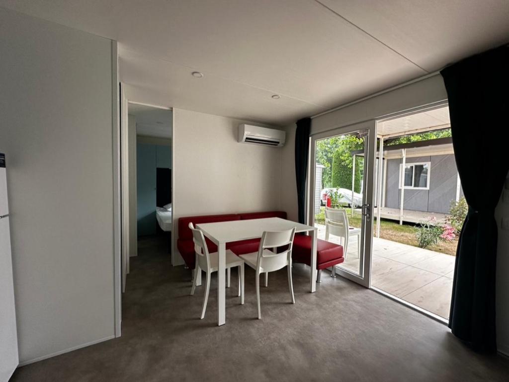 Eurocampingpacengo Hotell Lazise Exteriör bild